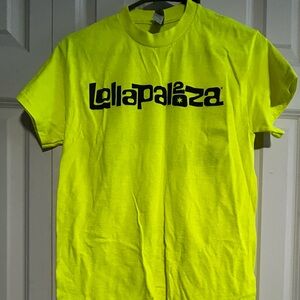 Lollapalooza ‘CREW’ short Neon Yellow Graphic Tee